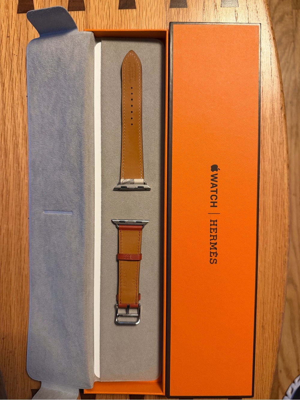 Authentic Hermès Apple Watch Single Tour — Rope Print (Cordages), Ivory/Cognac - Picture 4 of 4